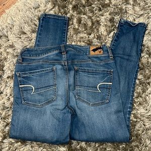 Size 6 Short AEO super stretch jegging jeans